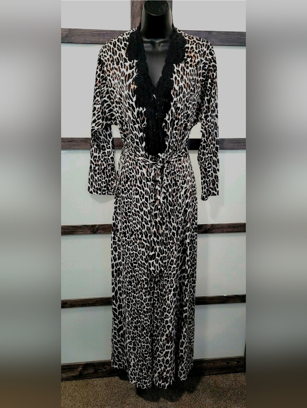 Vintage Vanity Fair Leopard Tricot All Nylon Nightgown and Robe w/ Lace sz S